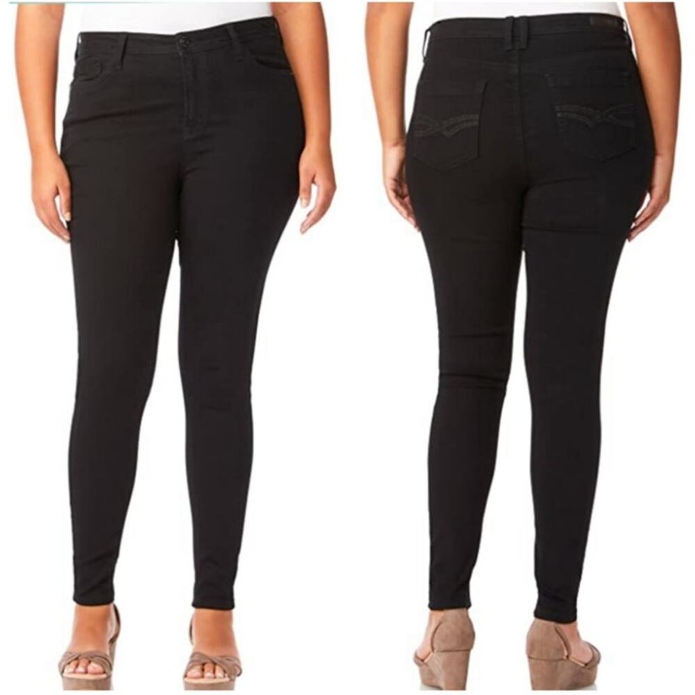 NWT WallFlower Mid Rise Ultra Skinny Black‎ Jeans Size 3